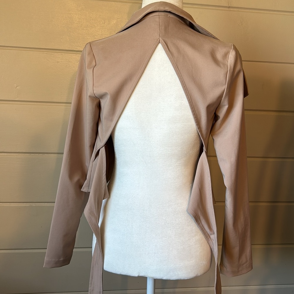 Chic Cropped Statement Jacket Elegant Tie-Back De… - image 7